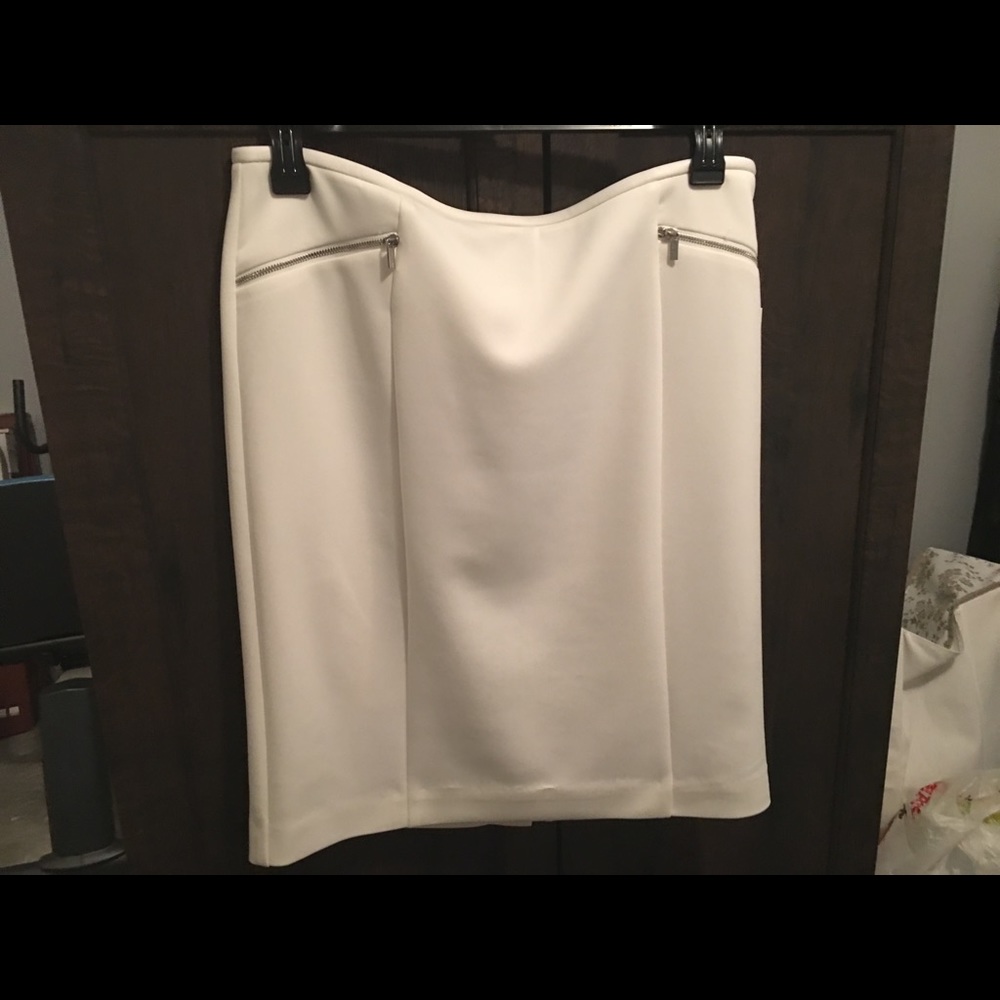 Skirt, new with tags